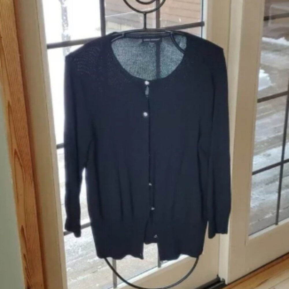 Debbie Morgan Black Unique Accent Gold like Floral Buttons LS Sz XL Cardigan